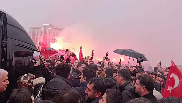 Bakan Kurum, memleketi Karapınar'da coşkuyla karşılandı