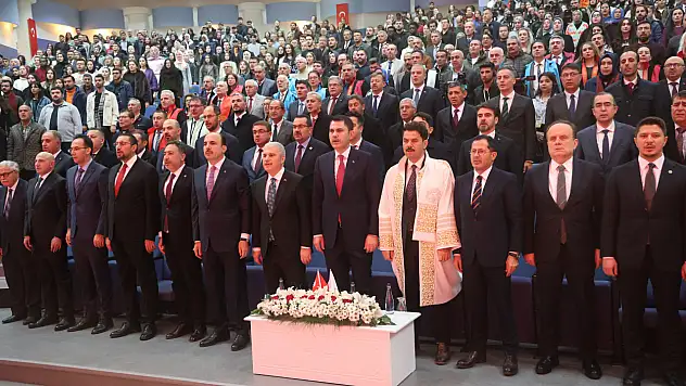 Bakan Murat Kurum'a Konya'dan vefa: Fahri doktora unvanı verildi!