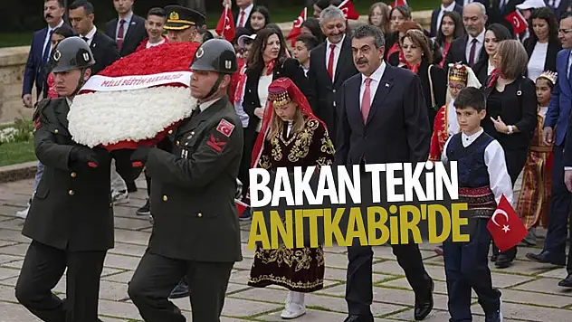 Bakan Tekin, Anıtkabir'de!