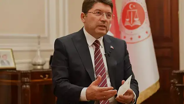 Bakan Tunç: '1960 darbesi, demokrasi tarihimizin kara lekelerinden biridir'