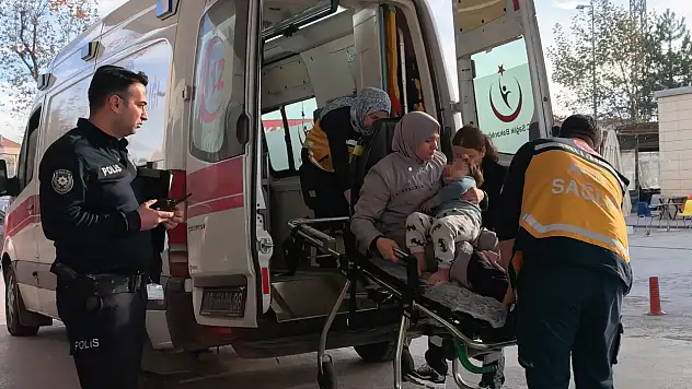 Balkonda oyun oynarken 6 metreden aşağı düştü