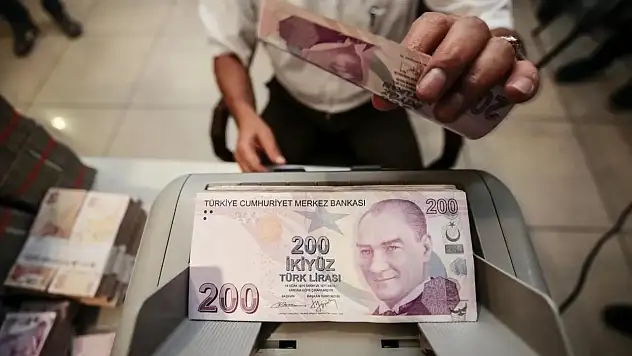 Bankalar yeni müşterilerine faizsiz kredi veriyor! Rakamlar uçtu...