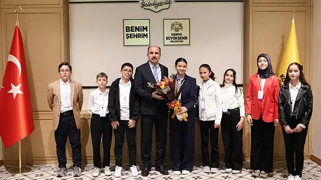 Başkan Altay, çocuk ve gençlik meclisi üyeleriyle bir araya geldi