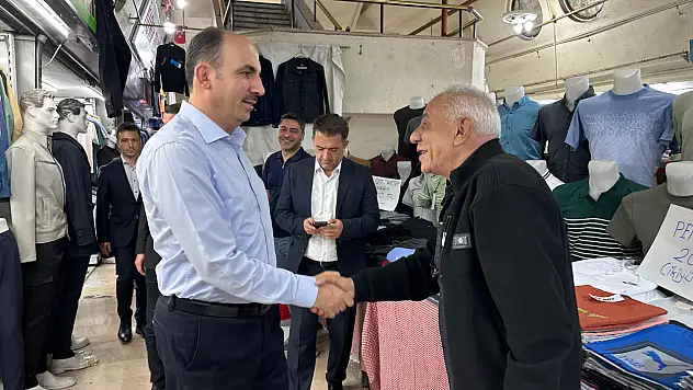 Başkan Altay'dan Bayram öncesi esnaf ve vatandaş ziyareti