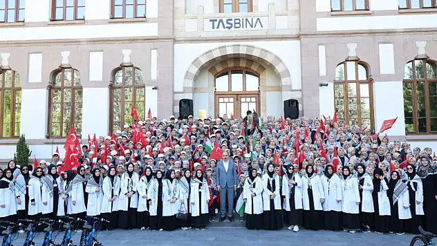 Başkan Altay hafız adaylarını ziyaret etti!