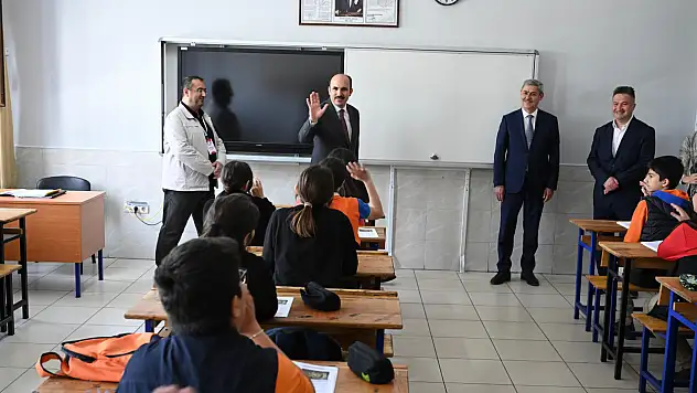 Başkan Altay LGS adaylarını tebrik etti