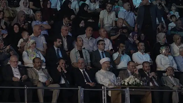 Başkan Erbaş Konya'da hafızlık merasimine katıldı!