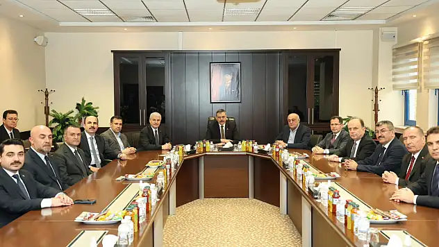 Başkan Erkoyuncu Bakan Çiftçi'ye Konya'nın en kritik meselesini aktardı