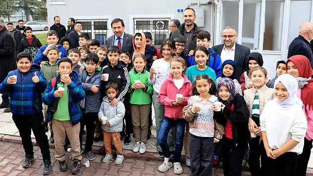 Başkan Hasan Kılca, sahadan ayrılmıyor!