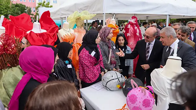 Başkan Pekyatırmacı: 'Daha önce fırsat bulamadıkları güzel uğraşları burada ediniyorlar'