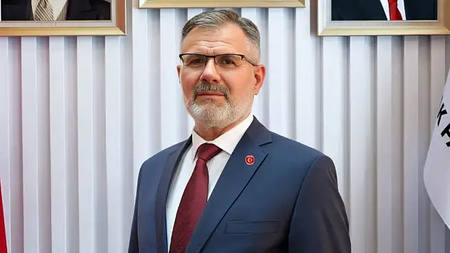 Başkan Sağlam, 'Bize düşen görev özgüveni yüksek bireyler yetiştirmek'