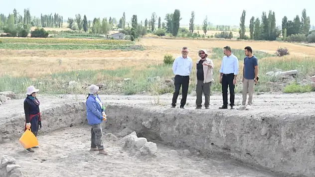 Başkan Ustaoğlu, Gökhüyük'te yürütülen çalışmaları yerinde inceledi!