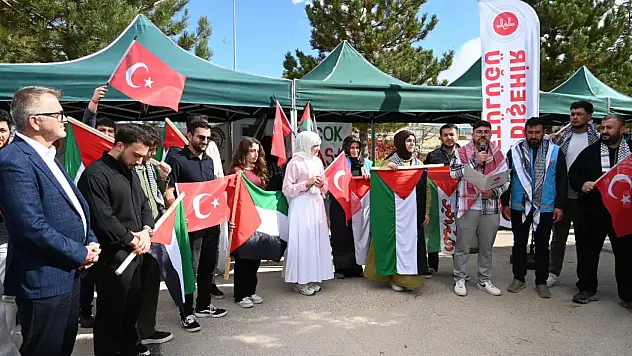 Başkan Ustaoğlu'ndan öğrencilere, 'Bize emanetsiniz'