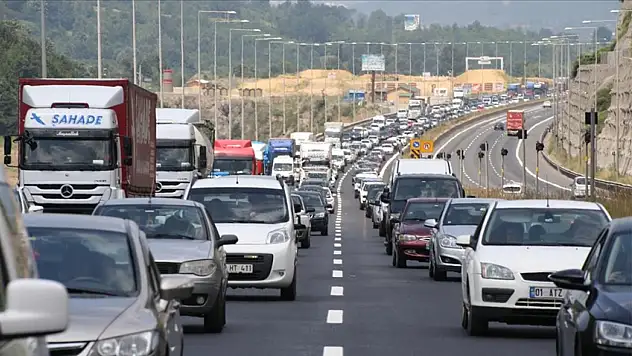 Bayram'da uzun yola çıkacaklar dikkat!