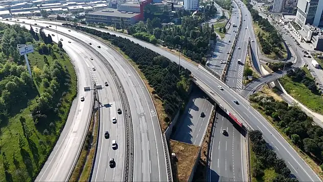 Bayramın ikinci gününde yollar boş kaldı