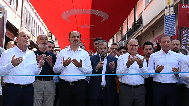 Beklenen gün geldi: 'Tarihi Bedesten Alışveriş Günleri' büyük bir heyecanla başladı