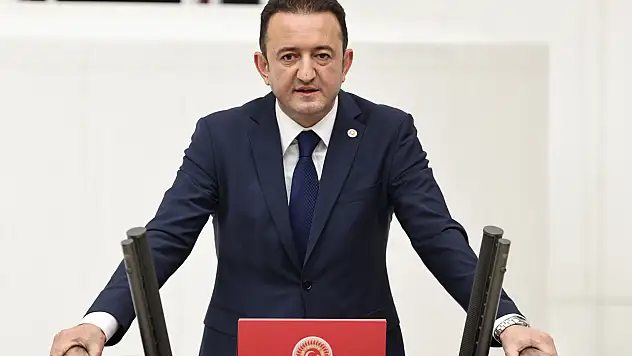 Bektaş: Kamuda çalışan avukatların maaşları düzeltilmelidir