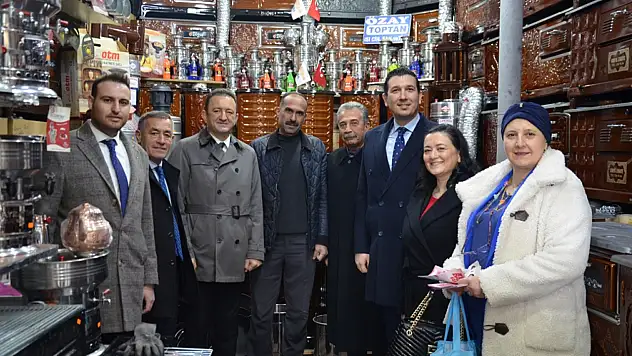 Bektaş, Tarihi bedesten çarşısı esnafından adaylarına destek istedi