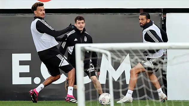 Beşiktaş'ta derbi hazırlıkları sürüyor