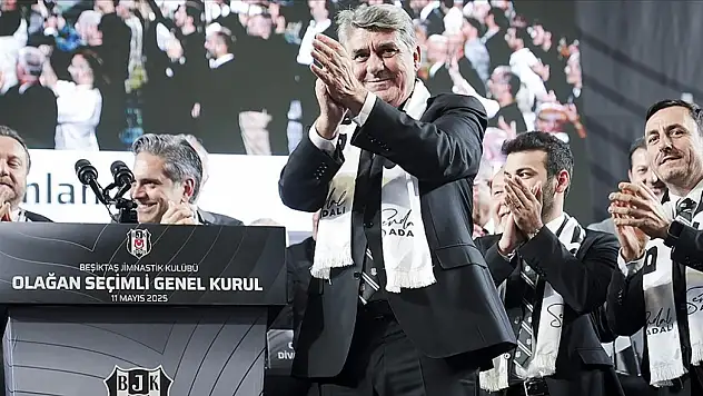 Beşiktaş'ta Serdal Adalı yeniden başkanlığa seçildi