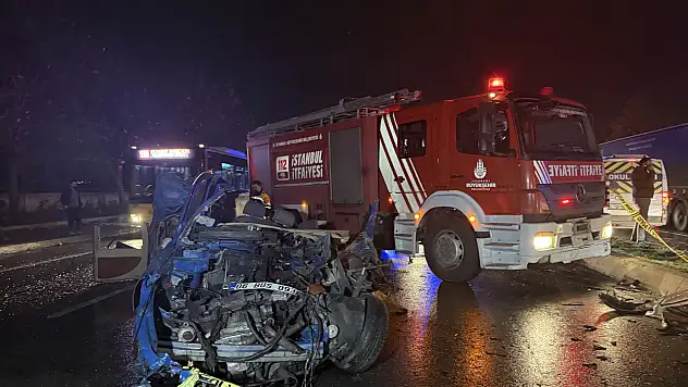 Beton mikseri dört aracı biçti: 2 ölü, 6 yaralı