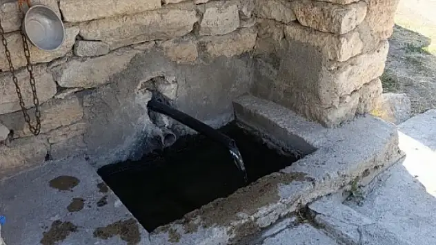 Beyşehir'de tekrardan akan çeşme sevindirdi!
