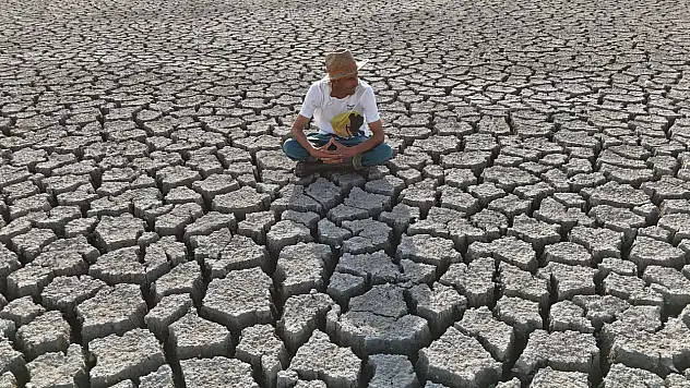 Beyşehir Gölü can çekişiyor: Türkiye'nin en büyük tatlı su gölü kuraklıkla boğuşuyor