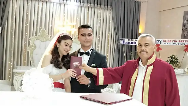 Beyza ve İlker hayatlarını birleştirdi