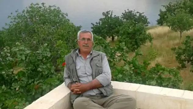 Bıçakladığı babası öldü, annesi ağır yaralandı