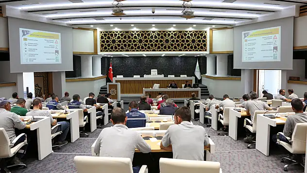 Bilinçli personel, güvenli şehir: Meram'da kritik eğitim verildi