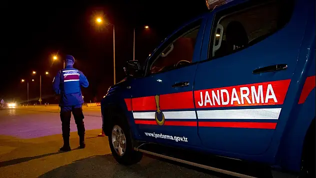 Binlerce litre kaçak alkol ele geçirildi