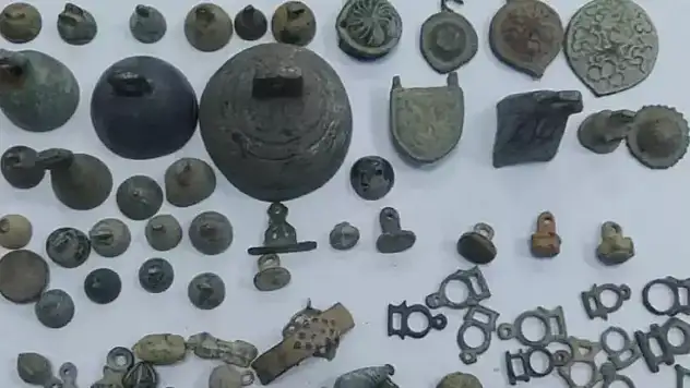 Binlerce tarihi eser ele geçirildi