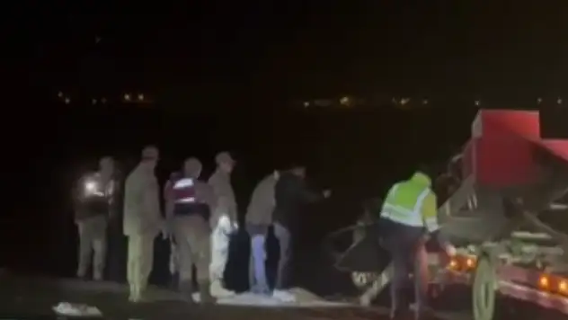 Bir günde iki zincirleme kaza: 8 ölü, 14 yaralı