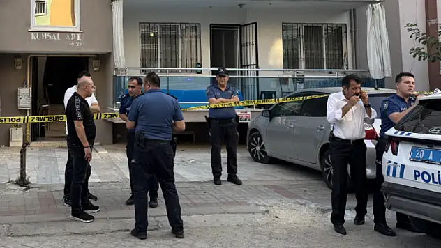 Bir polis önce eşini ve 2 çocuğunu öldürdü: Sonra kendisini!