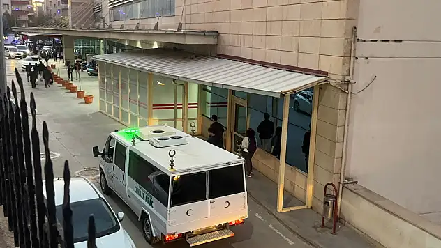 Boğazına çerez kaçan bebek hayatını kaybetti