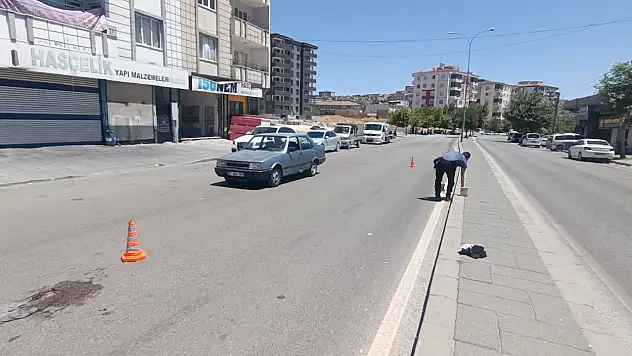 Boşanma aşamasındaki eş dehşeti! Sokak ortasında kurşun yağdırdı