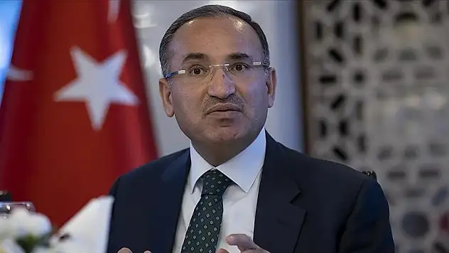 Bozdağ: Erdoğan'ın aday olması anayasal haktır