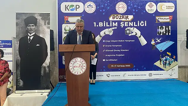 Bozkır'da Bilim Şöleni Başladı: Geleceğin Bilim İnsanları Sahneye Çıktı
