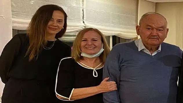 Burhan Özfatura'nın eşi kimdir? Bilsen Özfatura kimdir? Ne iş yapar? Çocukları kimler?