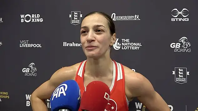 Buse Naz Çakıroğlu'ndan Dünya Şampiyonası'nda gümüş madalya