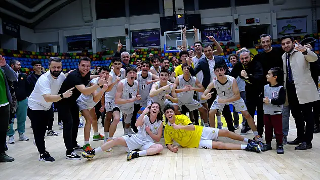 Büyükşehir basketbolda göz kamaştırıyor!