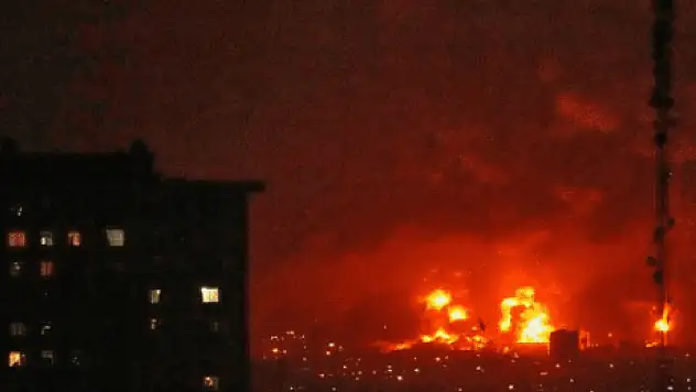 Çalışanların olduğu para bankası bombalandı!