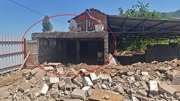 Çalıştığı inşaatta duvardan düşen işçi kurtarılamadı