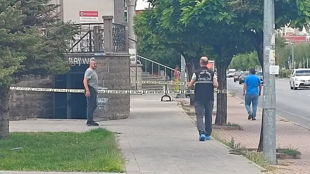 Cami tuvaletindeki kavga kanlı bitti: 1 ağır yaralı