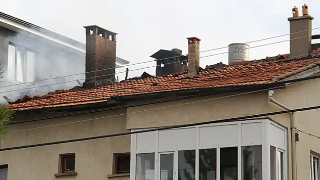 Konya'da çatıda konserve pişirmeye kalktı! Az daha evi yakacaktı...