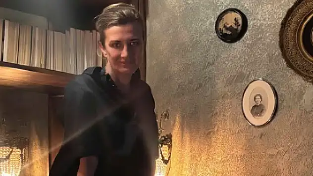 Cem Akaş'ın eşi kimdir? Esra Özdoğan kimdir? Can Akaş'ın annesi kimdir? Esra Özdoğan Akaş fotoğrafçı mı?