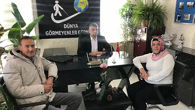 CHP'den Dünya Görmeyenler Derneği'ne Ziyaret