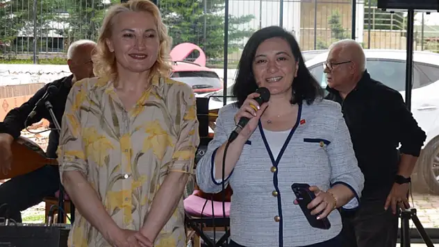 CHP, Konya'da annelerle bir araya geldi!