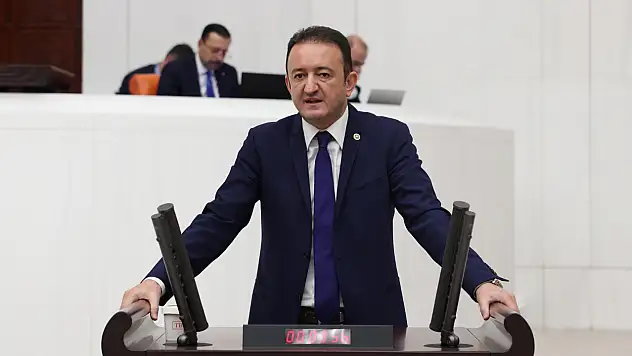 CHP Konya Milletvekili Barış Bektaş Meclis'te gazilerin sesi oldu: 'Şirketlere vergi indirimi, gaziye cimrilik'