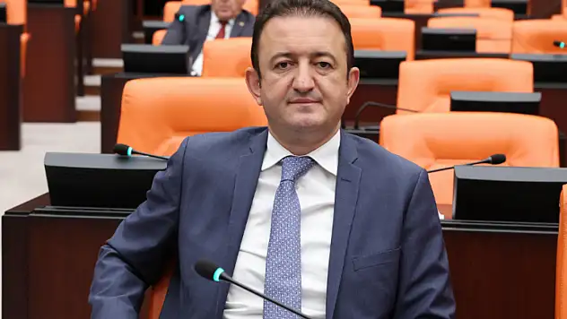 CHP'li Barış Bektaş: 'Yoksulluk arttıkça çocuk işçi sayısı da artıyor'